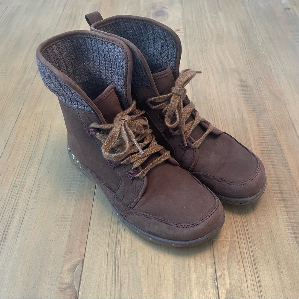 Chaco Barbary Mahogany Boots Women’s Size 6.5 Leather Fall Lace Up